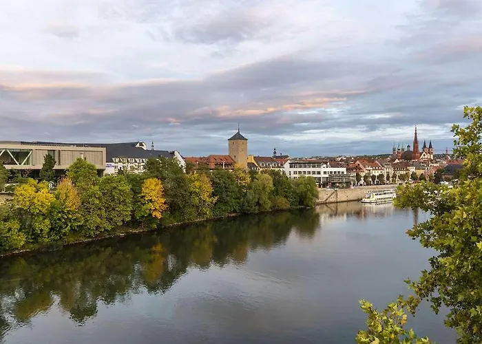 玛丽蒂姆维尔茨堡酒店 4*