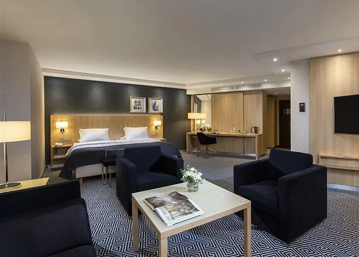 玛丽蒂姆维尔茨堡酒店 酒店 4*