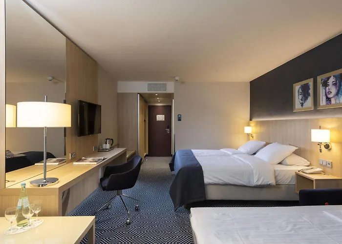 玛丽蒂姆维尔茨堡酒店 酒店