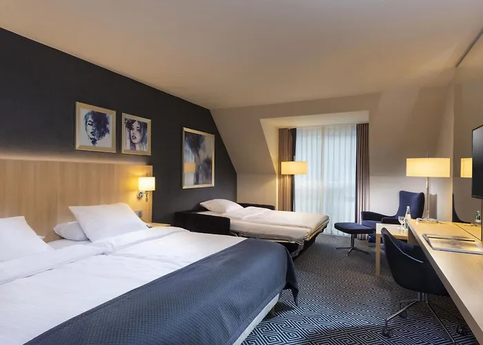 玛丽蒂姆维尔茨堡酒店 酒店