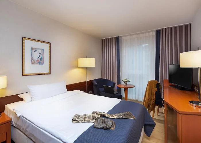 玛丽蒂姆维尔茨堡酒店 酒店