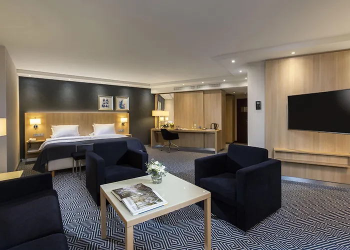 玛丽蒂姆维尔茨堡酒店 4*